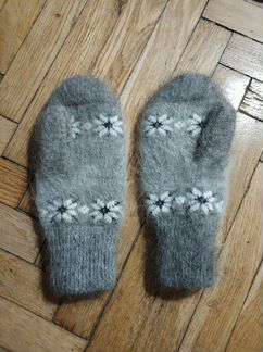 Варежки женские и детские