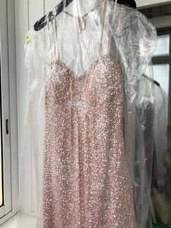 Блестящее нарядное платье