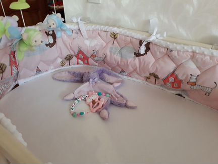 Бортики в кровать