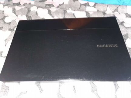 Нлутбук Samsung NP-RC710