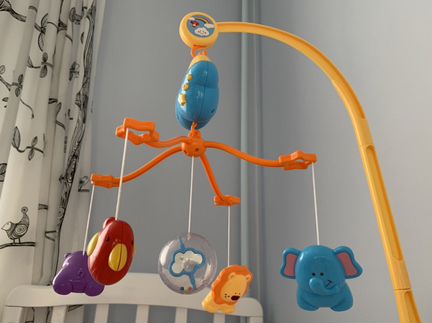 Мобиль для детской кроватки
