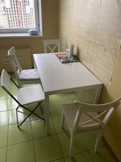 Стол стулья стул