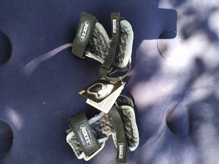 Фиксатор для кисти новый фирма roces