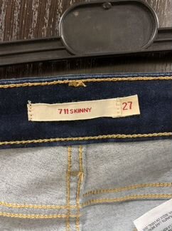 Джинсы levis