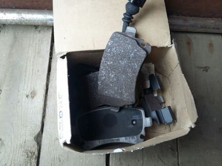 Тормозные колодки 7H0698451