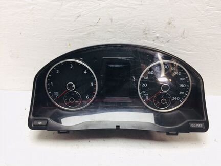 Панель приборов Volkswagen Tiguan 2.0 TDI 2010