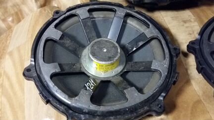 Сабвуфер Land Rover Discocery 4