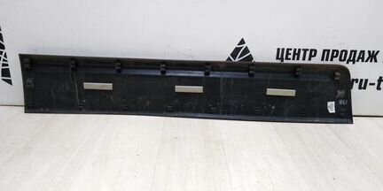 Молдинг двери задняя левая Hyundai Starex H1