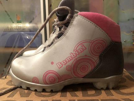 Ботинки для беговых лыж