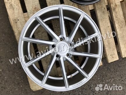 Зимние колёса Vossen CVT R17 для Skoda Octavia
