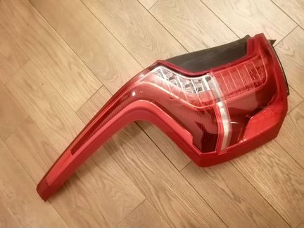 Задний левый фонарь от volvo xc90 2015г