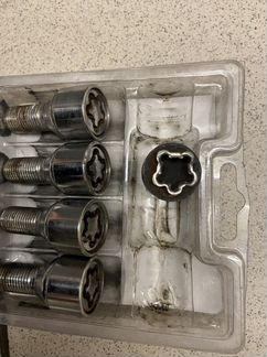 Секретки VAG М14х1,5