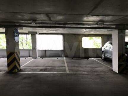 Машиноместо, 18 м²