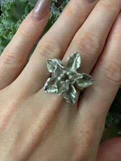Серебряное кольцо