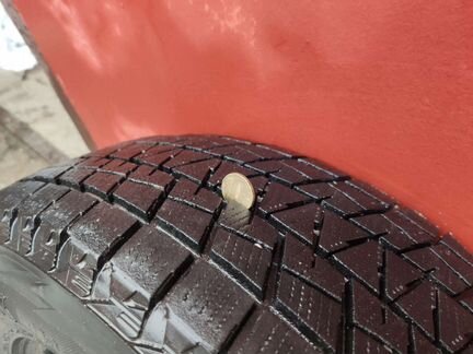 Bridgestone 215/70-15 2шт