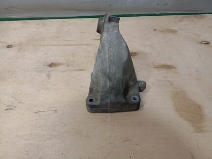 Кронштейн опора двигателя Мерседес OM642