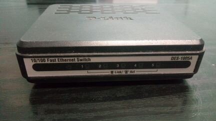 Коммутатор D-Link DES-1005A б/у 2шт